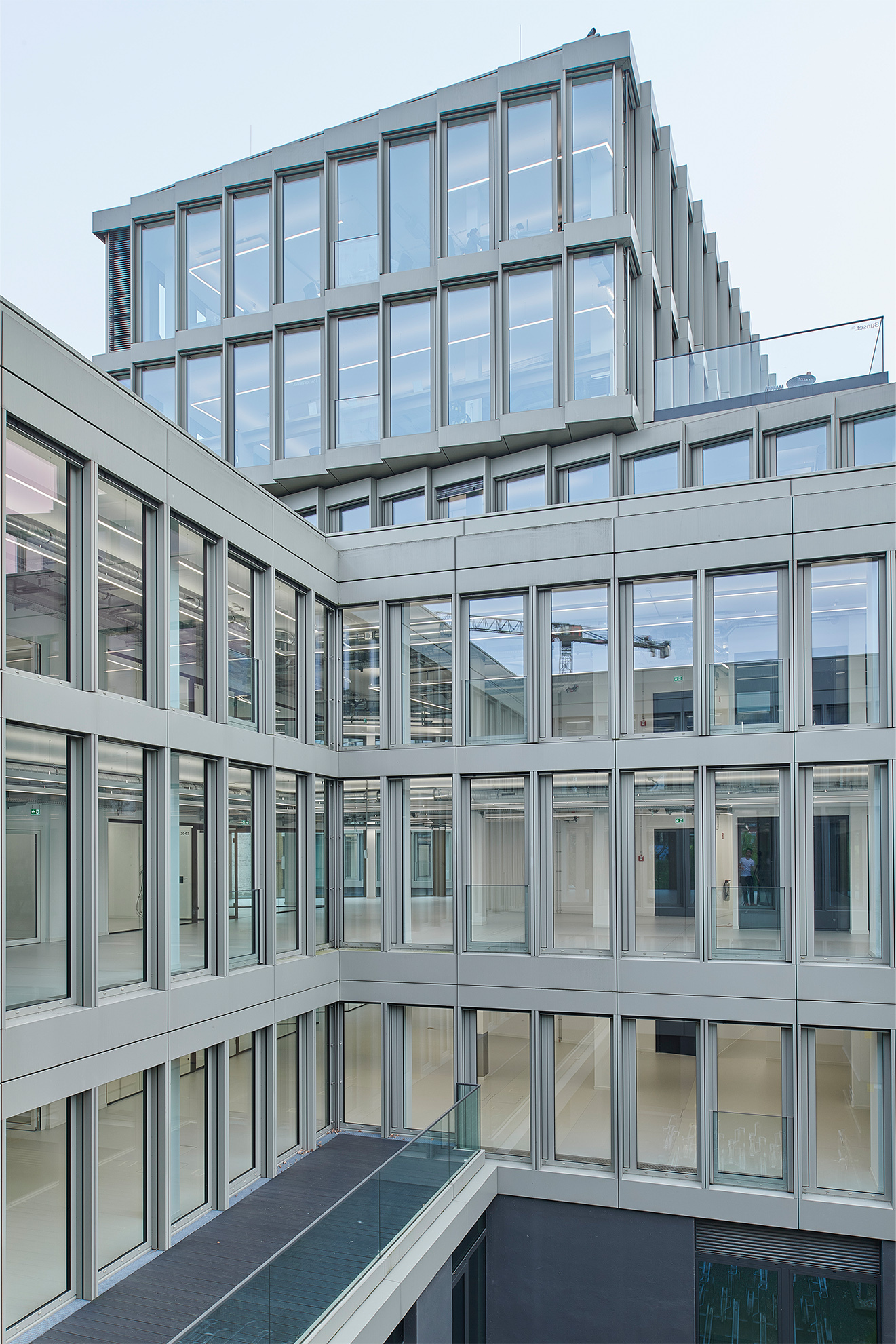 Eiswerk Riverhouse Hochformate 0001 Less Rain Eiswerk Petrulaitis 31